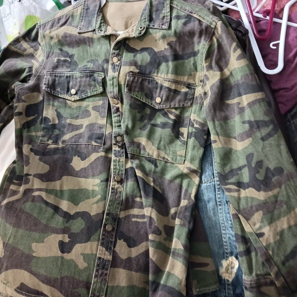 camo demin jacket Medium men brand new never wear